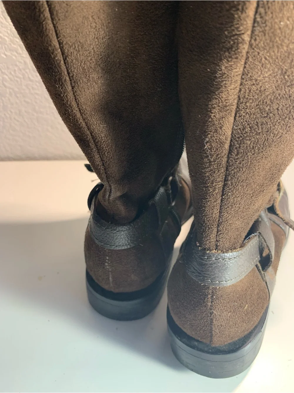 Dalcala over knee